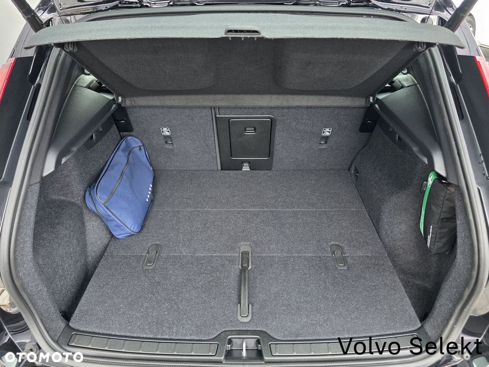 Volvo XC 40 - 18
