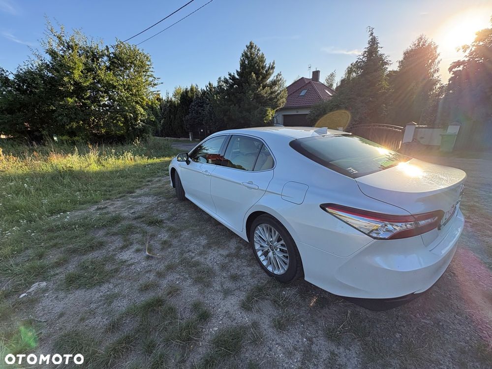 Toyota Camry 2.5 Hybrid Executive CVT - 4
