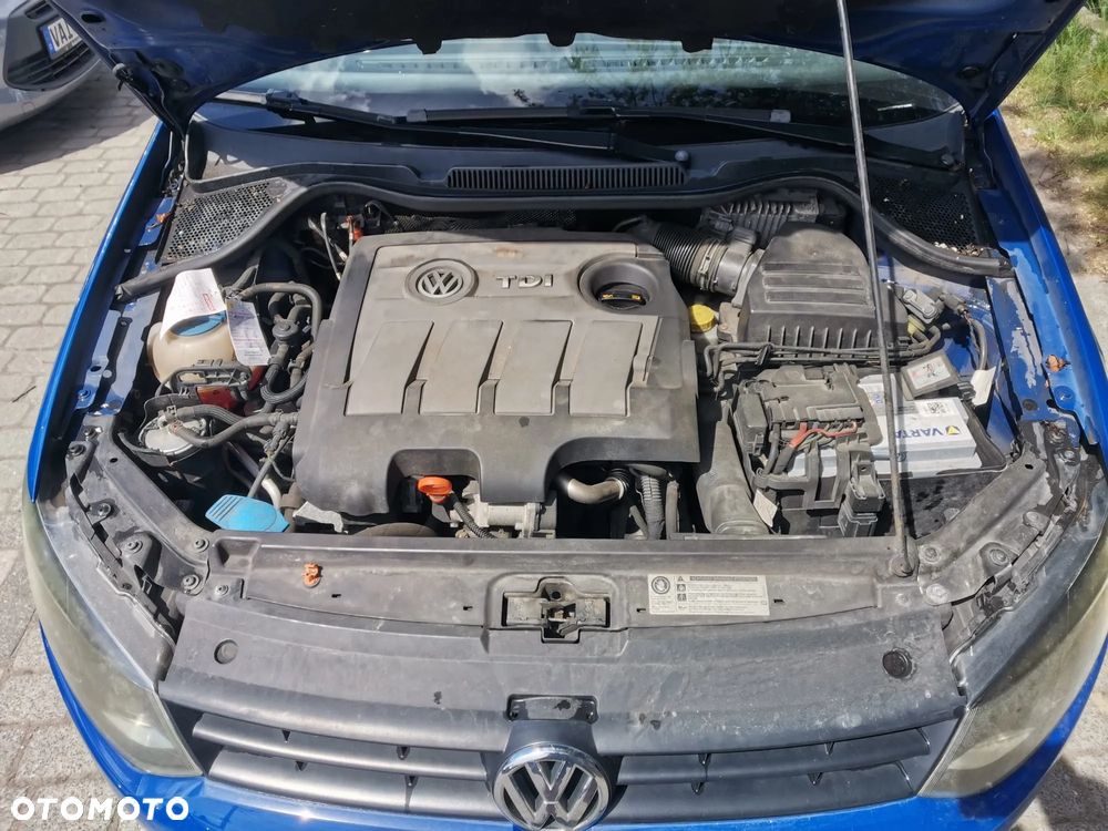 Volkswagen Polo 1.6 TDI Blue Motion Style - 16