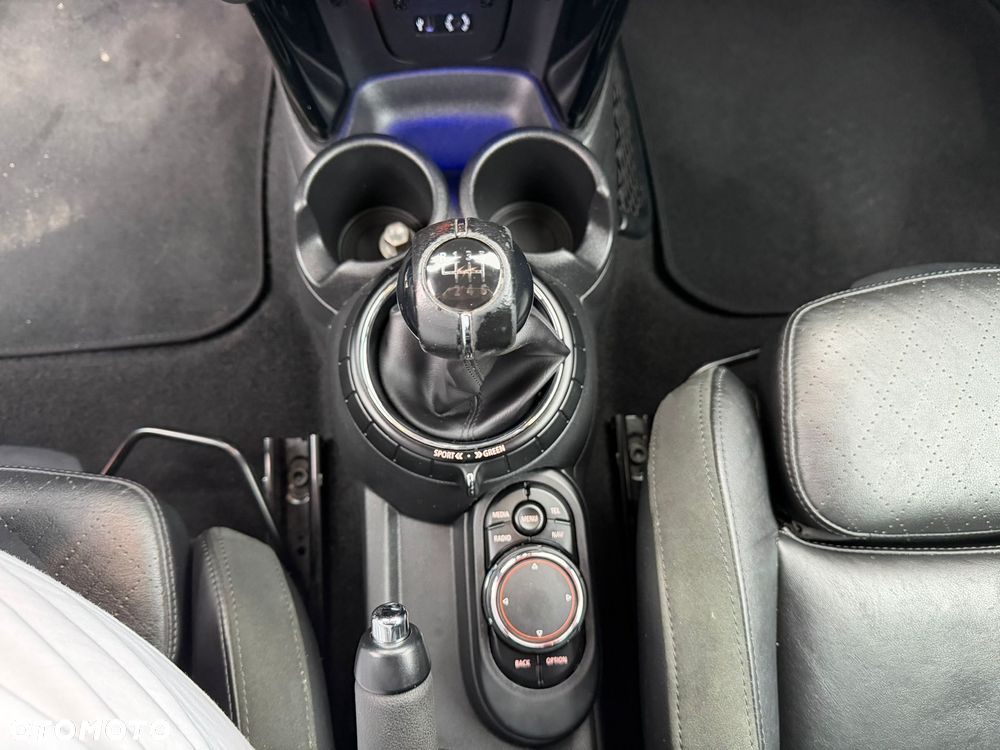 MINI Cooper S Sport-Aut - 19