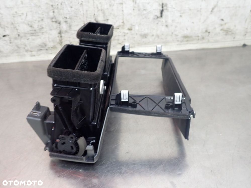 KRATKA NAWIEWU ZEGAREK INFINITI M37X 68720-1ME0A - 6