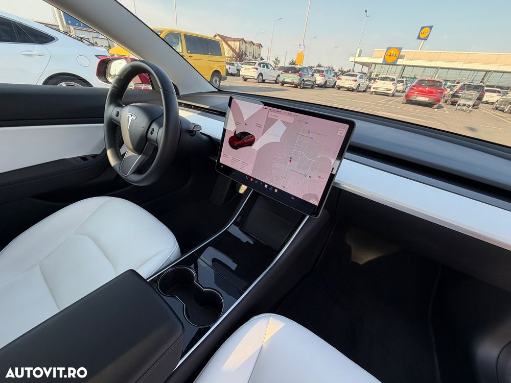 Tesla Model 3 Langstreckenbatterie Allradantrieb Dual Motor - 11