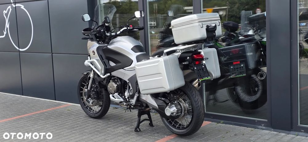 Honda VFR - 29