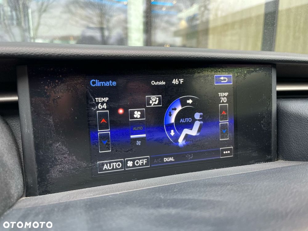 Lexus RC F Prestige - 16