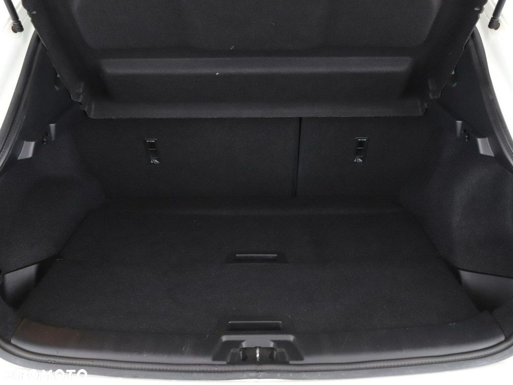 Nissan Qashqai 1.2 DIG-T N-Connecta - 20