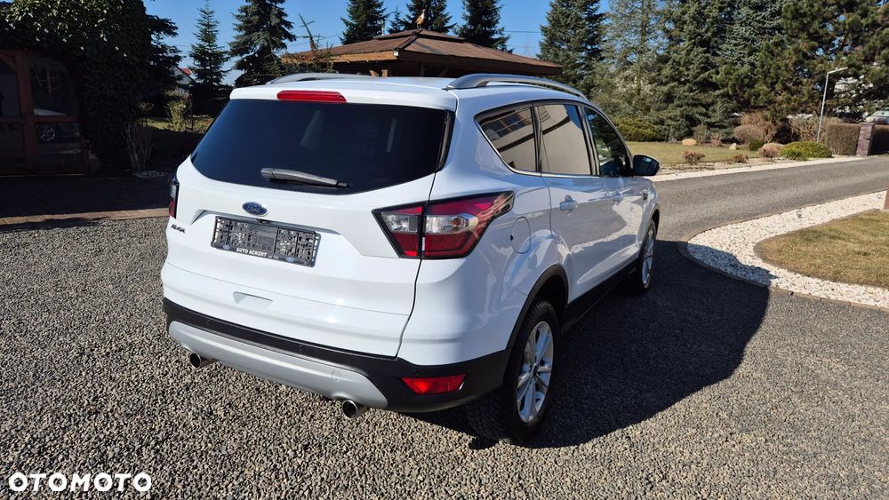 Ford Kuga 2.0 TDCi 4x2 Titanium - 8