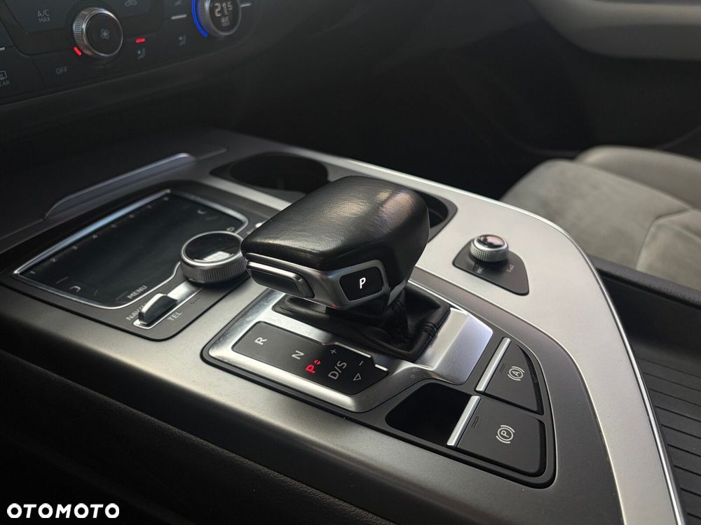 Audi Q7 - 16