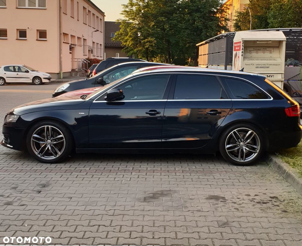 Audi A4 Avant - 1