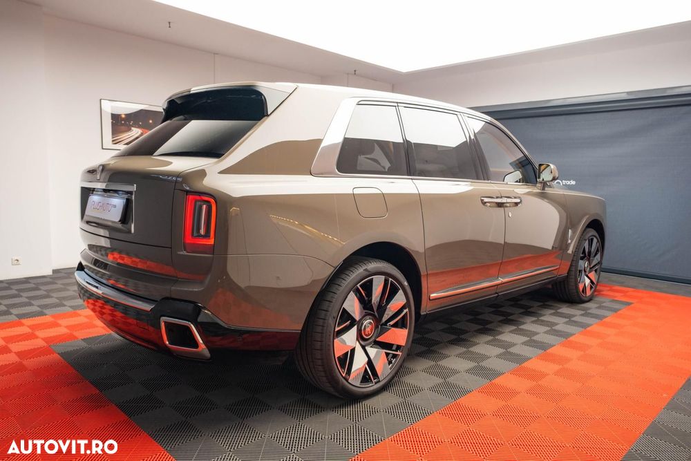 Rolls-Royce Cullinan - 6