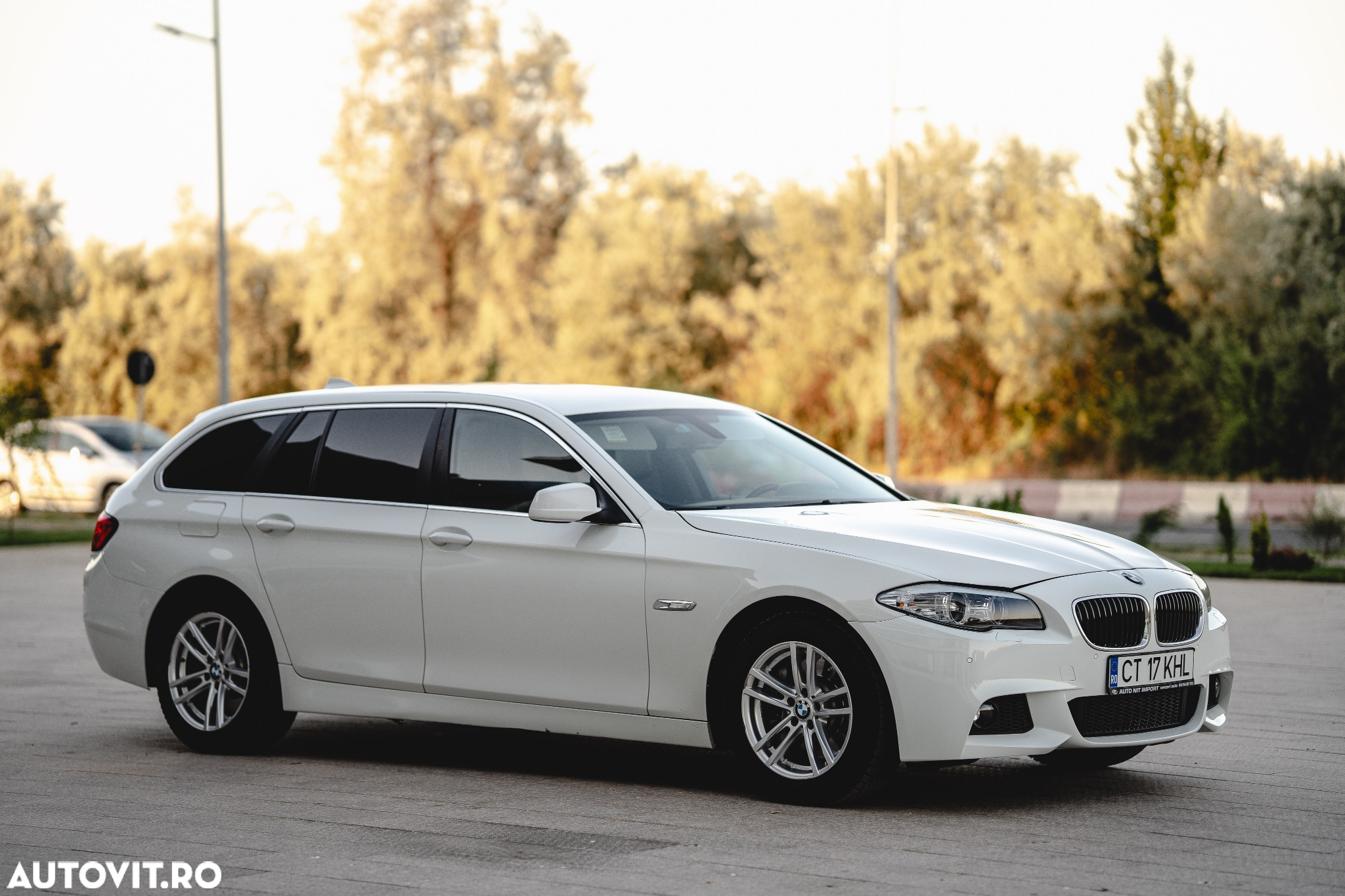 BMW Seria 5 525d Touring Modern Line - 13