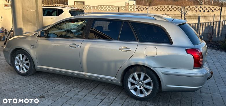 Toyota Avensis - 3