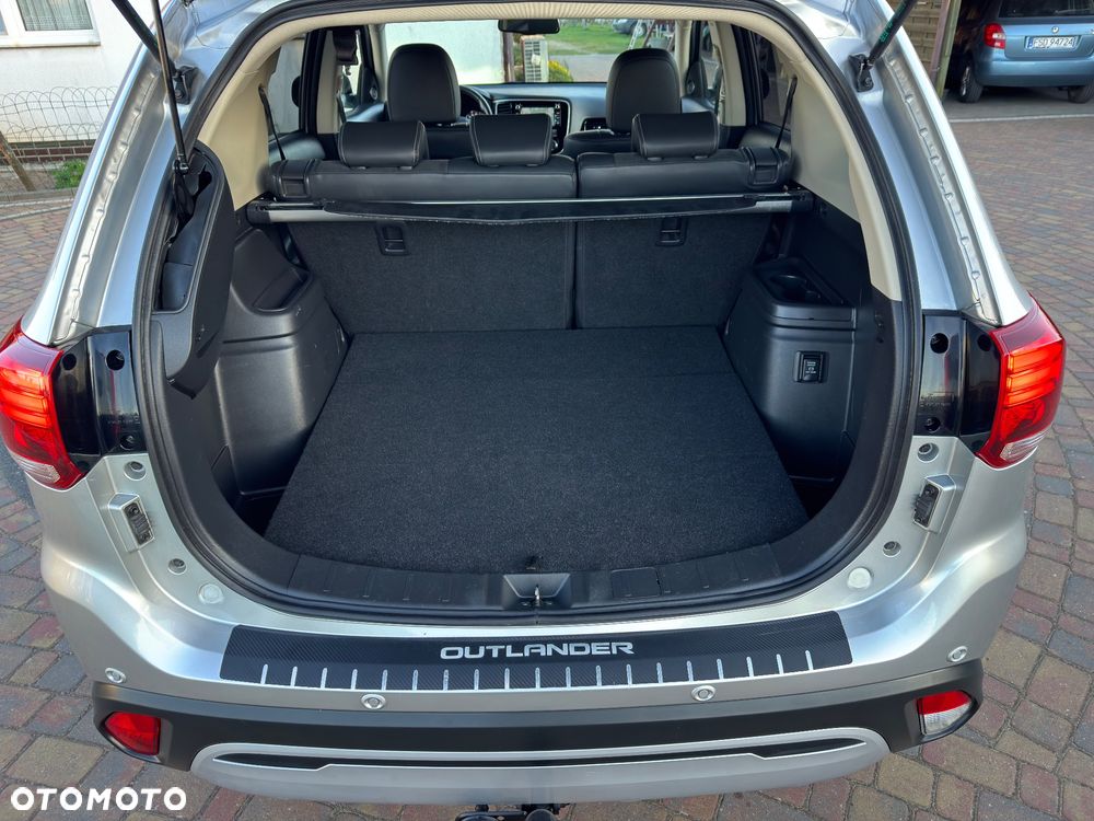 Mitsubishi Outlander - 20