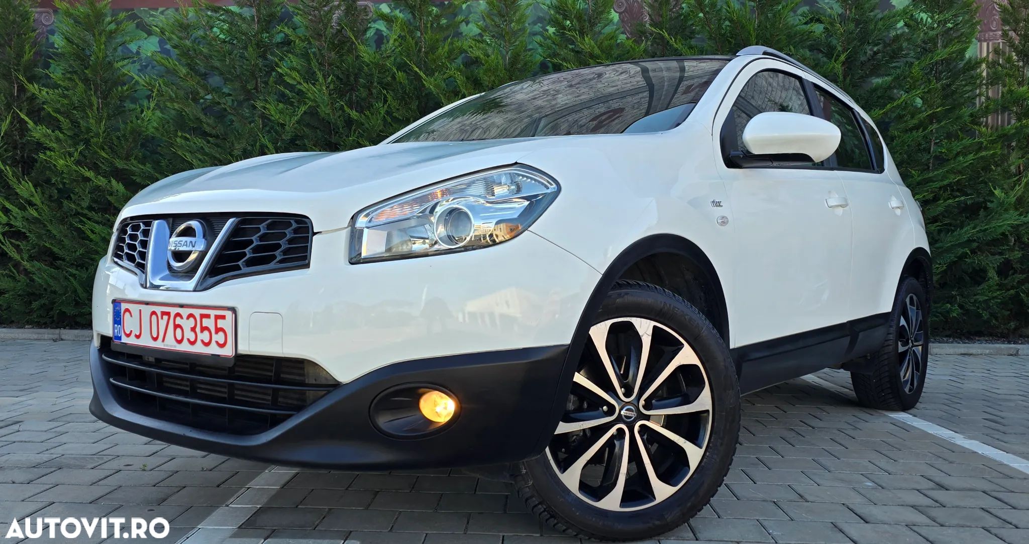 Nissan Qashqai 2.0 dCi DPF 4x4 tekna - 1