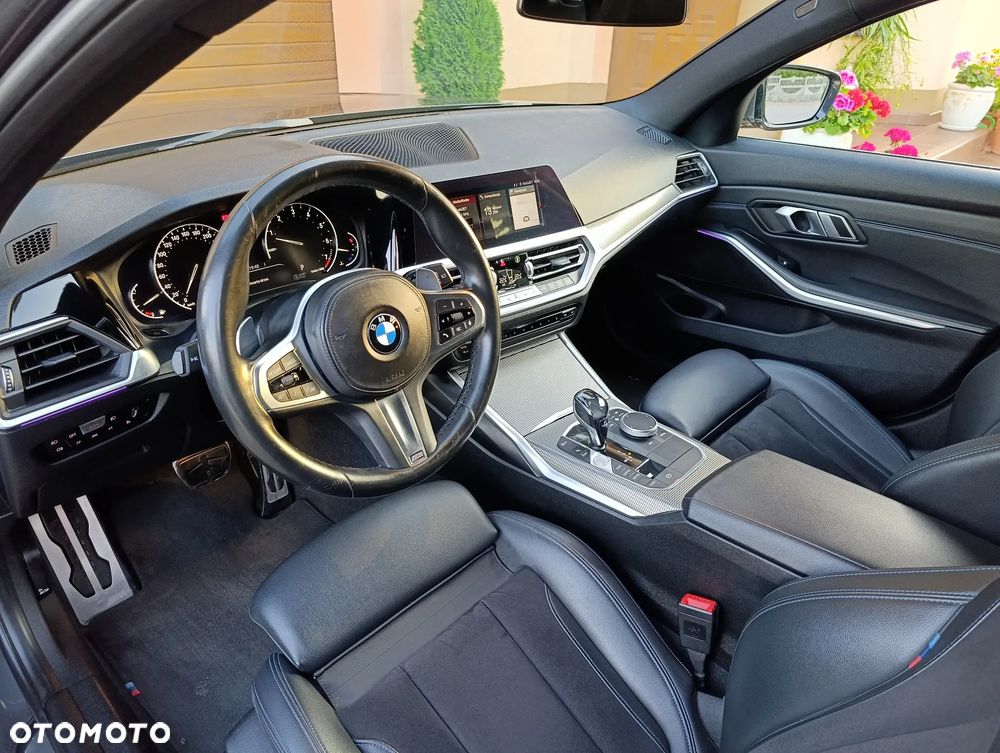 BMW Seria 3 330i M Sport sport - 15