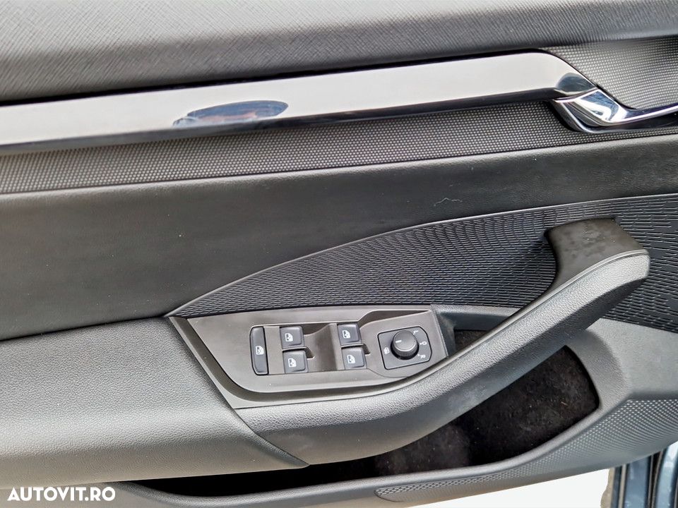 Skoda Octavia 2.0 TDI AMBITION DSG - 9