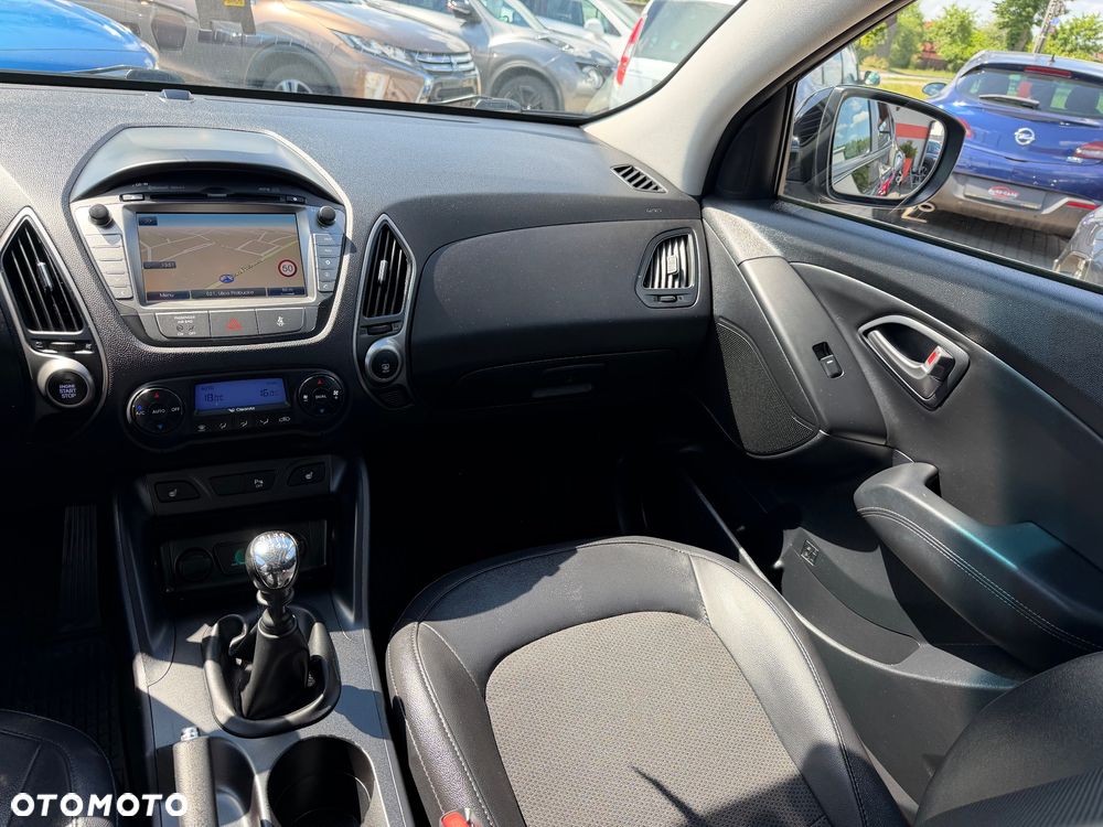 Hyundai ix35 1.6 2WD Fifa World Cup Edition - 18