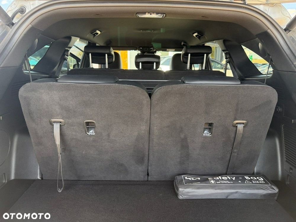 Kia Sorento - 12