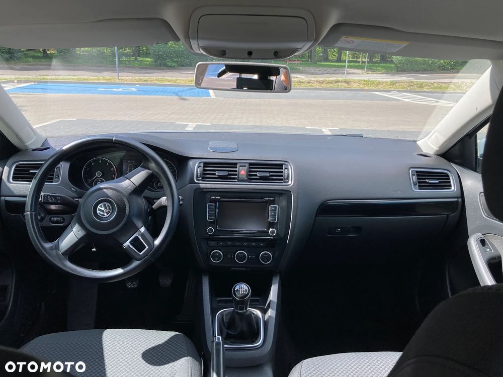 Volkswagen Jetta 1.2 TSI Comfortline - 10