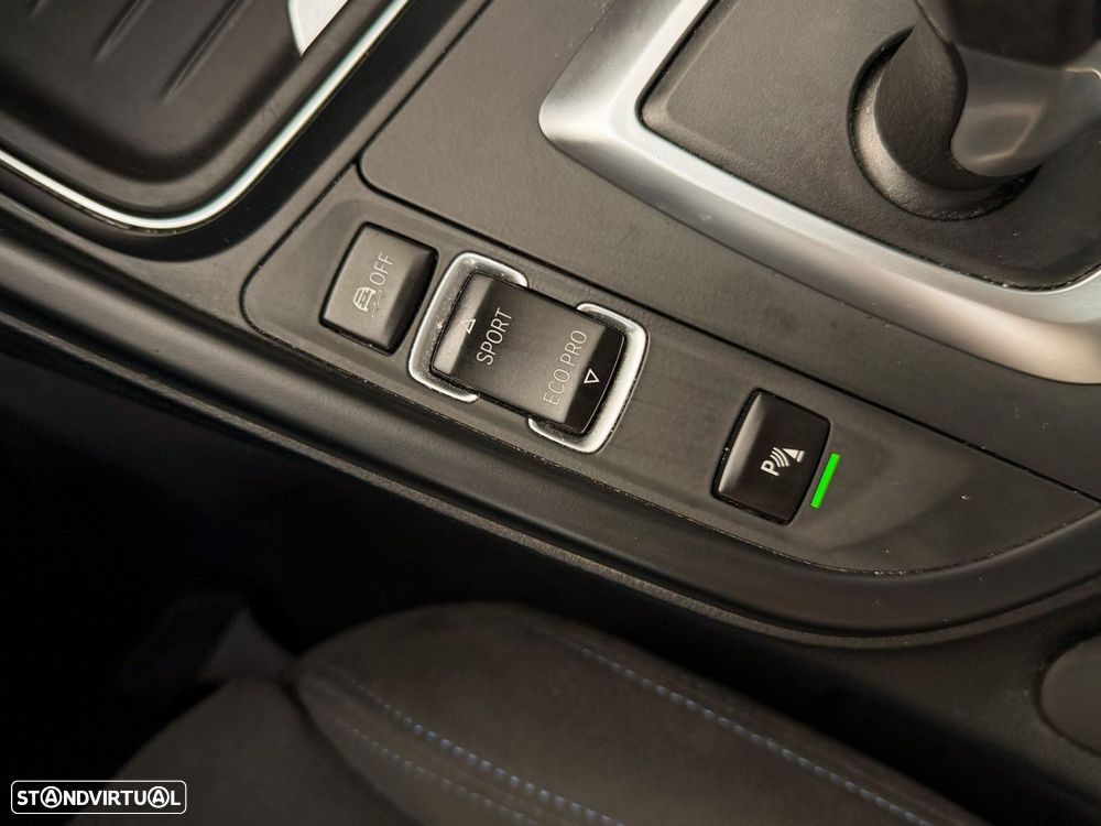 BMW 320 d Touring Auto Pack M - 42