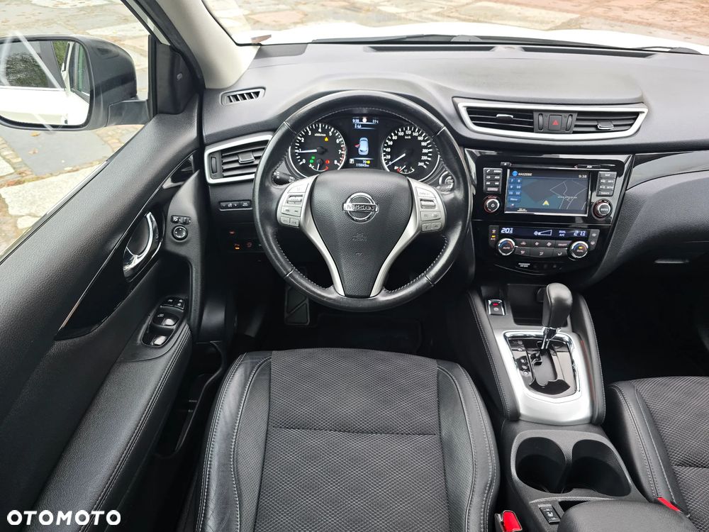 Nissan Qashqai ver-1-2-dig--t-n--connecta-xtronic - 3