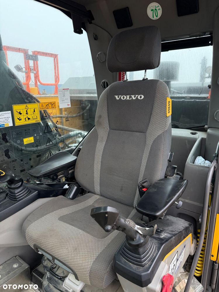 Volvo EC 250 EL - 24