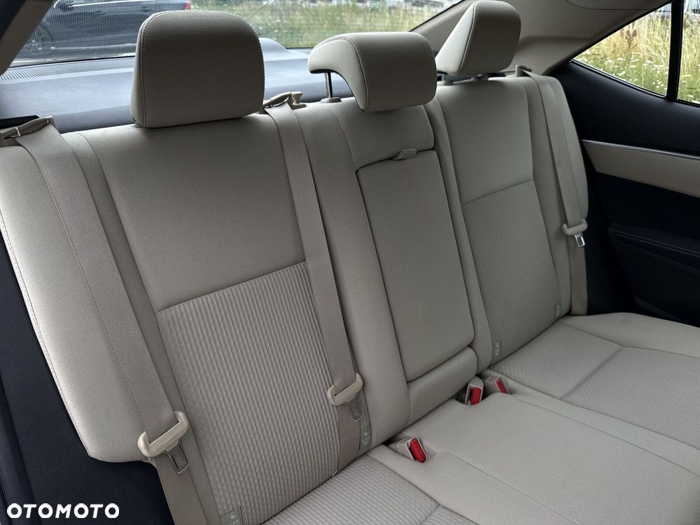 Toyota Corolla 1.6 Prestige - 31