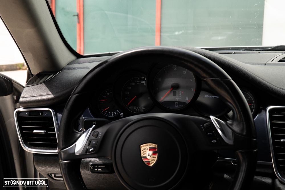 Porsche Panamera S PDK - 11