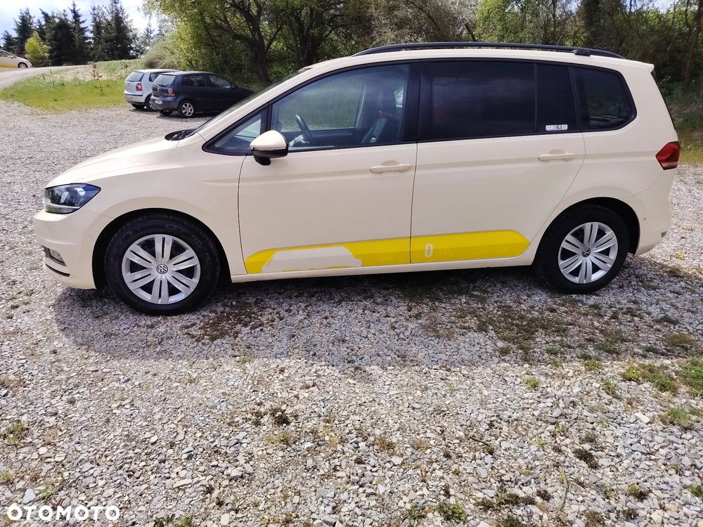 Volkswagen Touran - 6