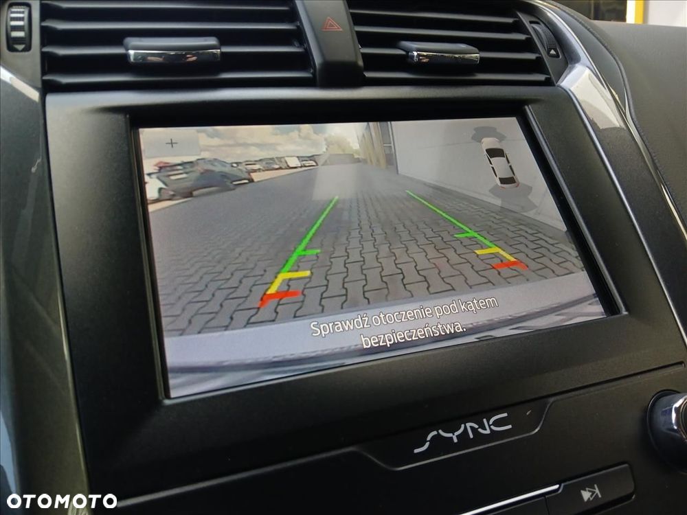 Ford Mondeo 2.0 EcoBlue Titanium - 16