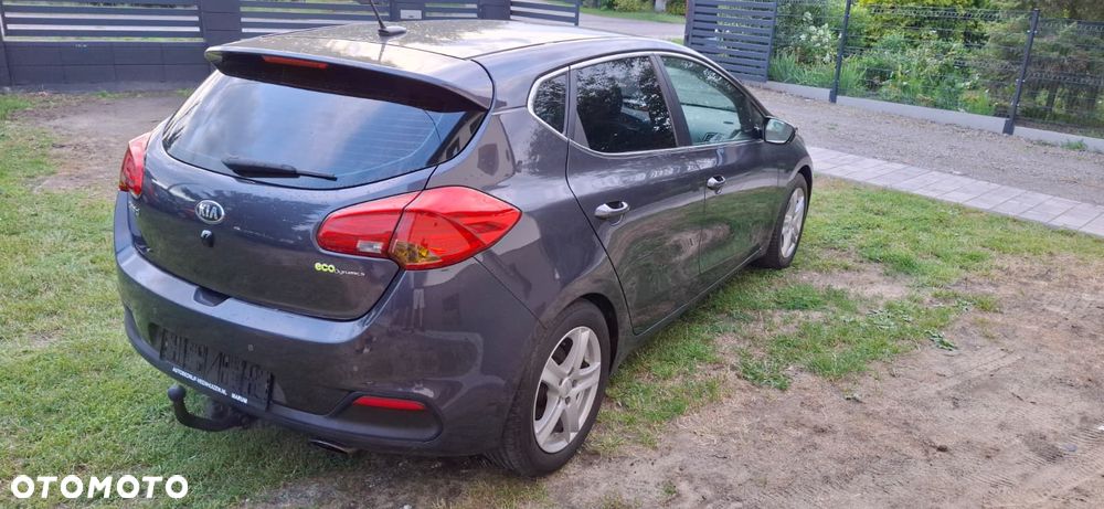Kia Ceed - 9