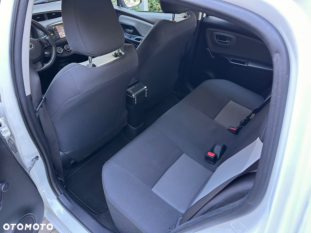 Toyota Yaris 1.5 Premium - 24