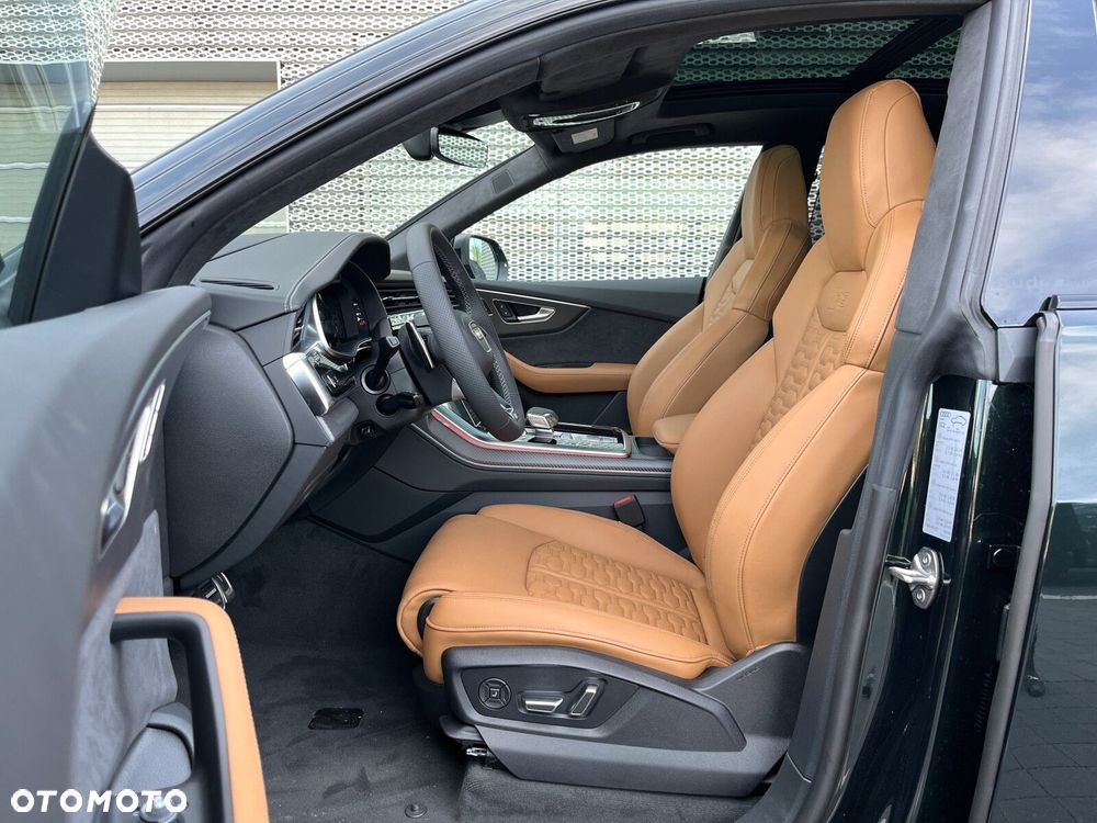 Audi RS Q8 - 15