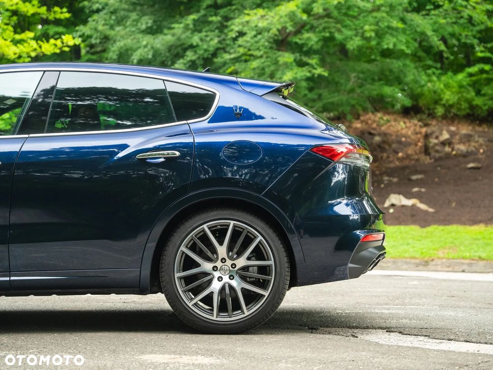 Maserati Levante - 10
