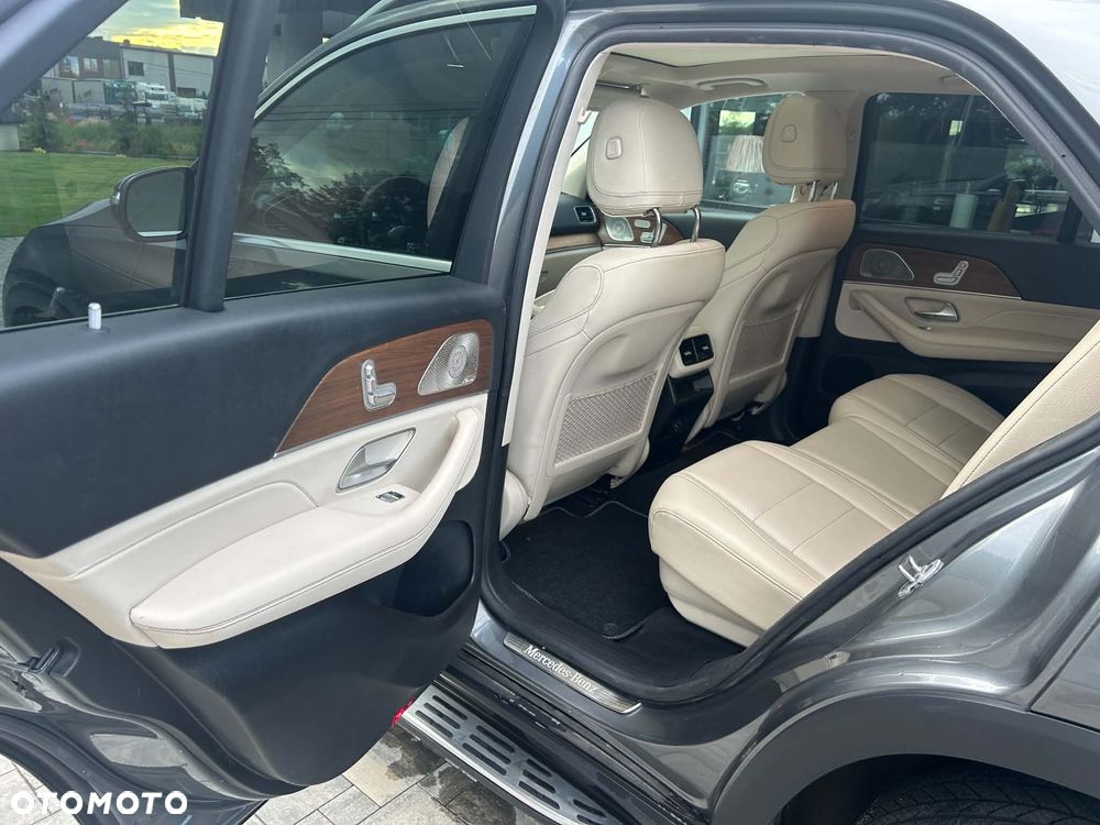 Mercedes-Benz GLE - 10