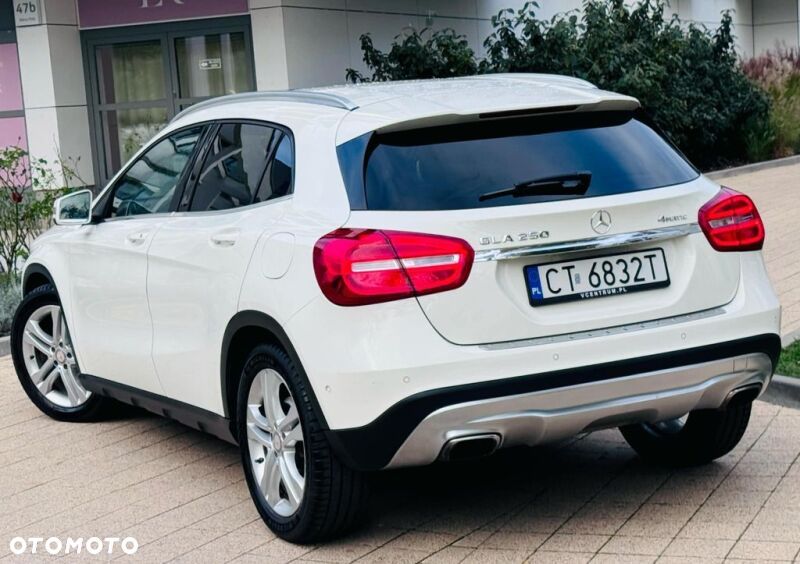Mercedes-Benz GLA 250 4-Matic - 18