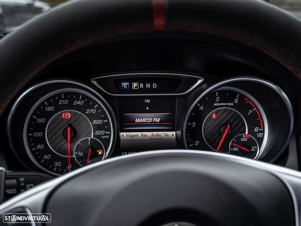 Mercedes-Benz CLA 45 AMG - 32