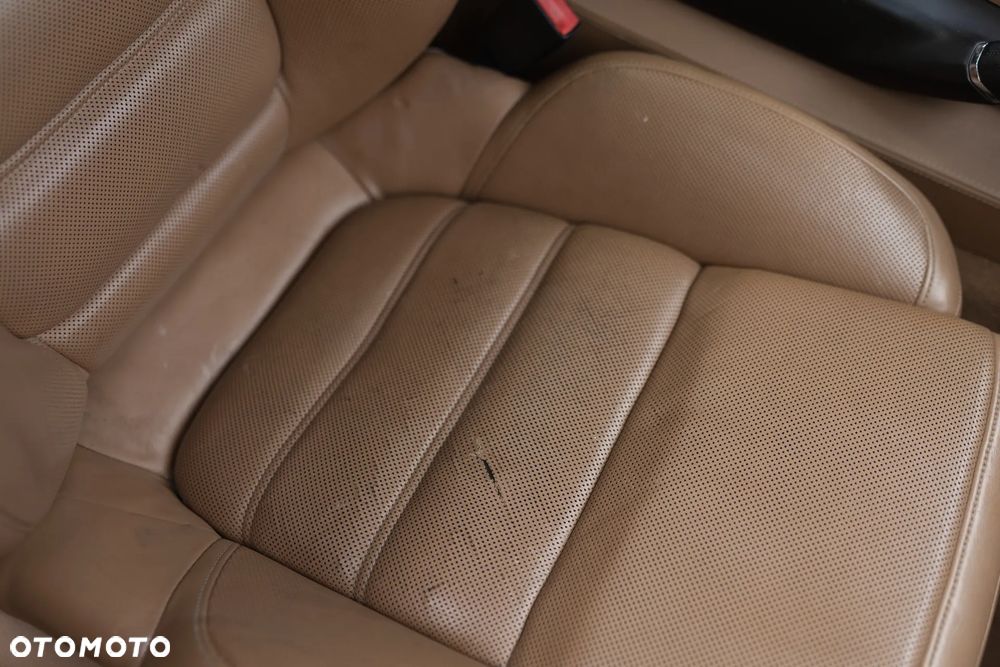 Porsche Cayenne - 16