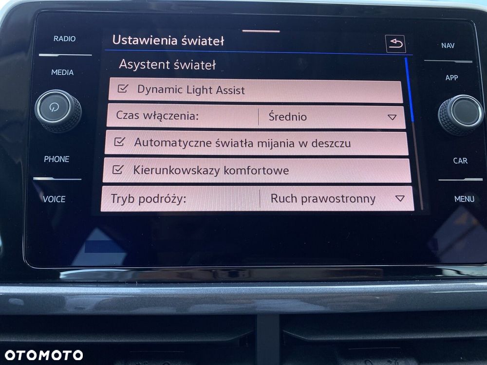 Volkswagen T-Roc 1.5 TSI Style DSG - 24