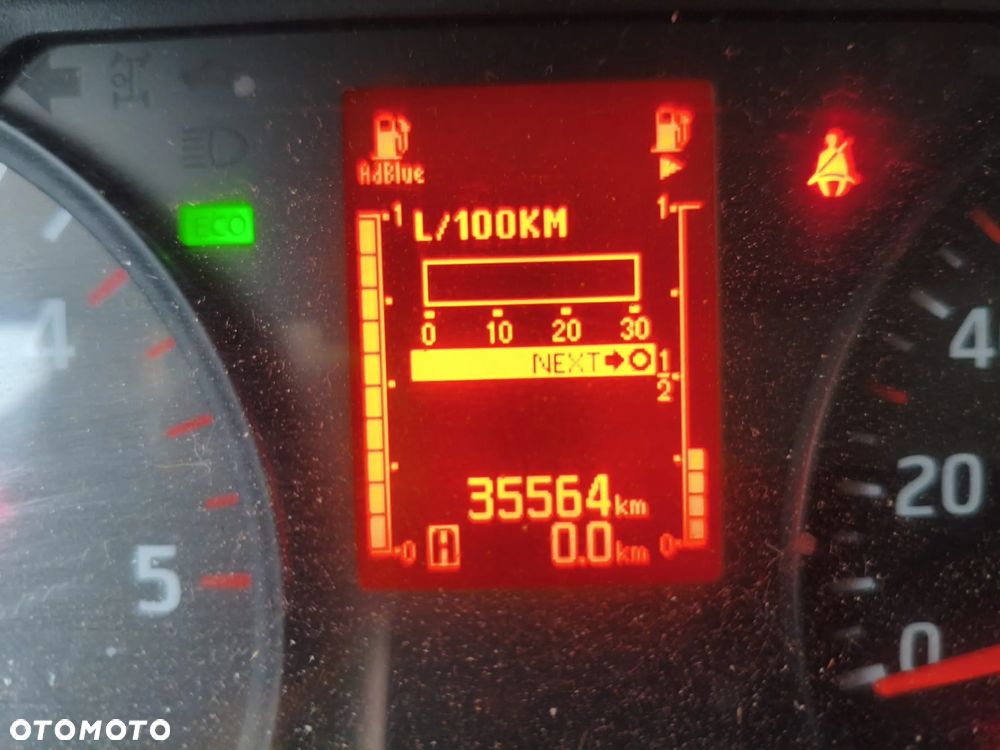 Nissan Cabstar NT400 35.13 - 14