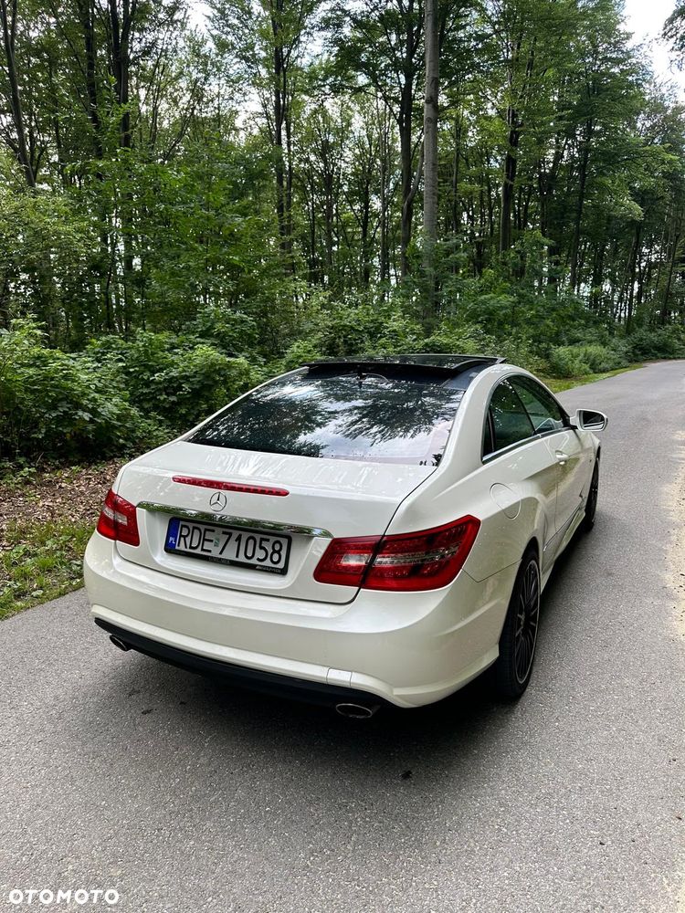 Mercedes-Benz Klasa E 350 CDI BlueEff - 4