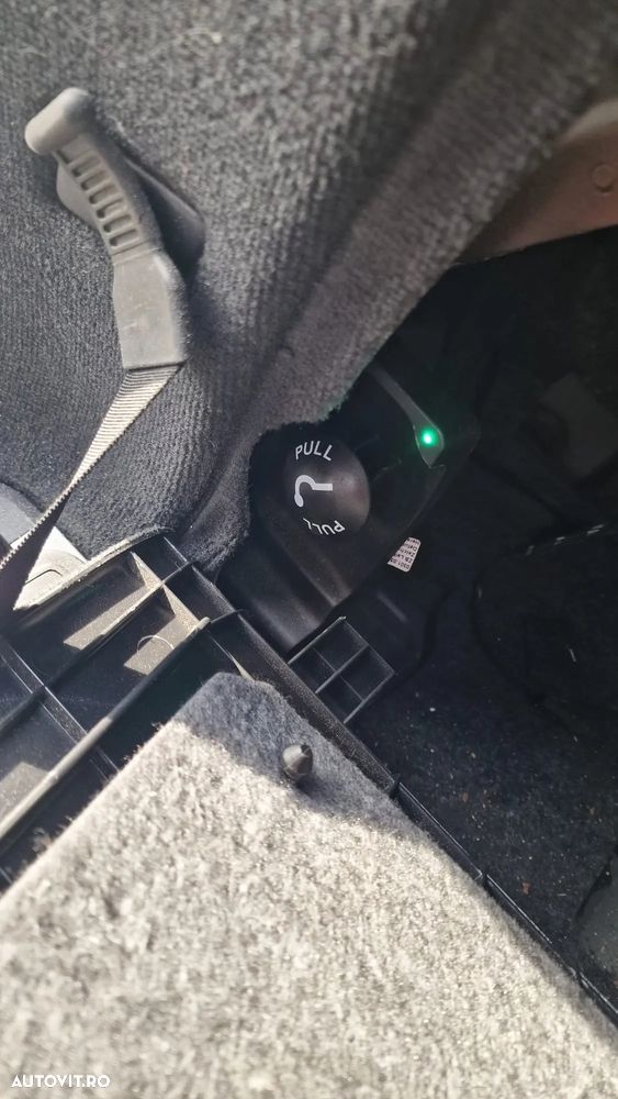 Audi A6 Avant 2.0 TDI Multitronic - 33