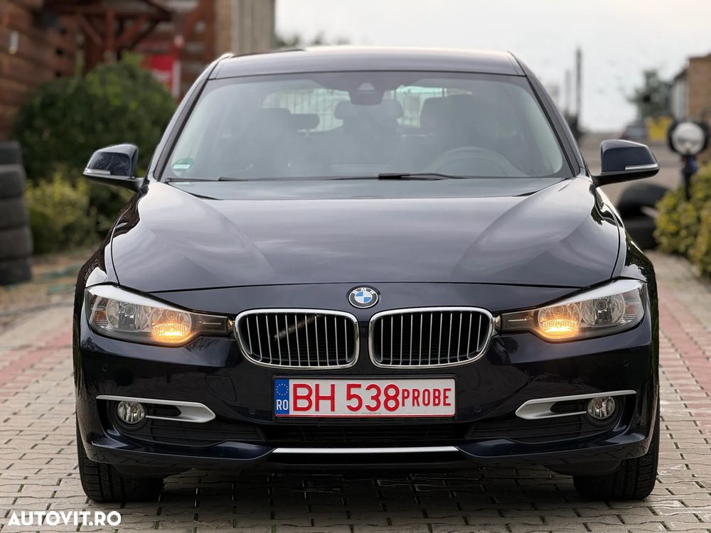 BMW Seria 3 318d xDrive - 9