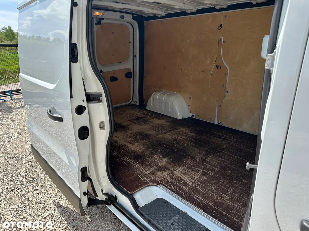 Renault Trafic - 17