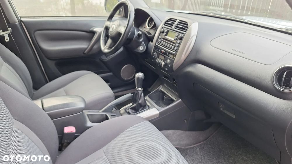 Toyota RAV4 2.0 D-4D Sol - 18