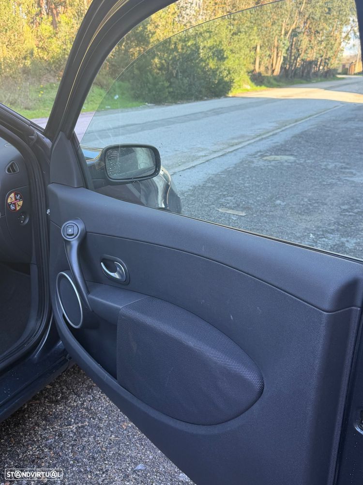 Renault Clio 1.2 16V Pack - 12