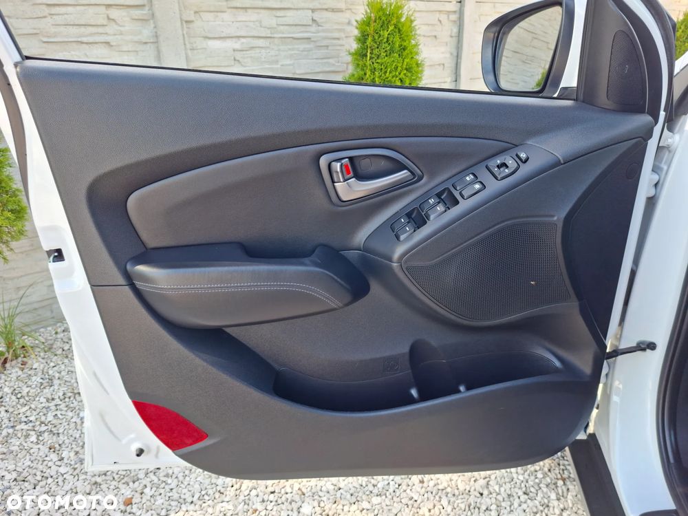 Hyundai ix35 2.0 2WD Automatik Trend - 17
