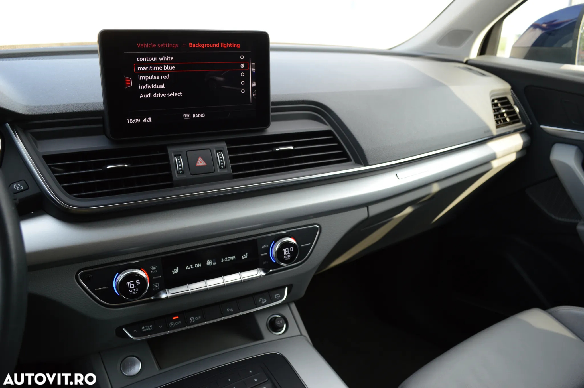 Audi Q5 40 TDI quattro S tronic sport - 24