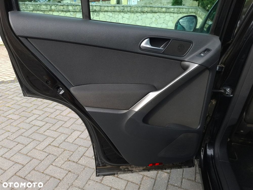 Volkswagen Tiguan 2.0 TDI DPF 4Motion Sport & Style - 23