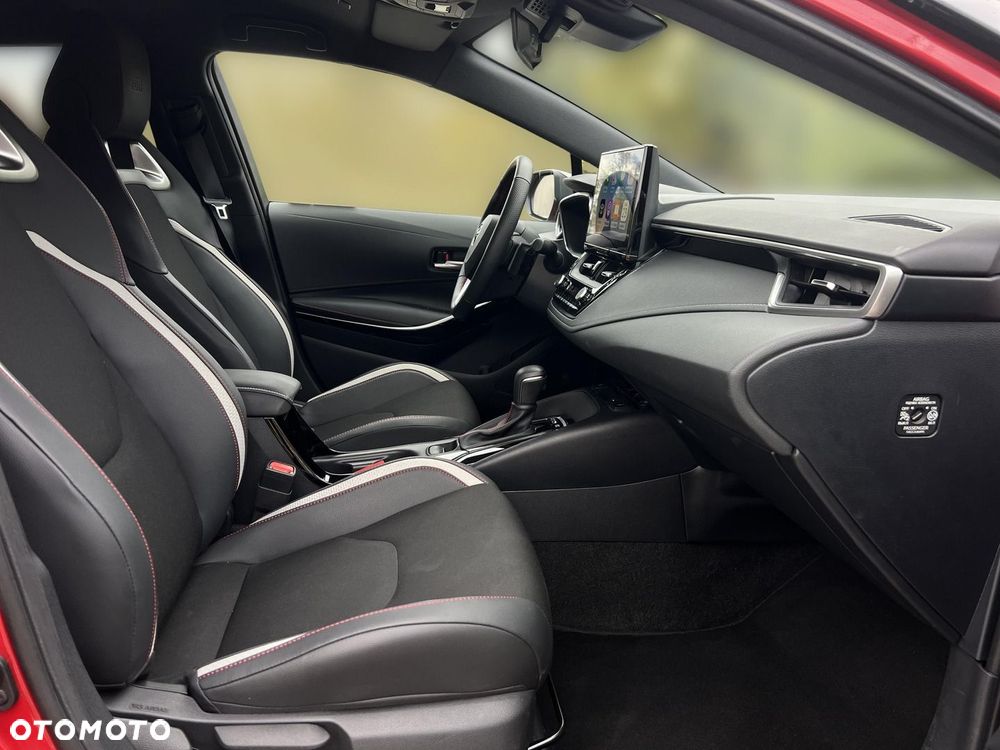 Toyota Corolla 2.0 Hybrid GR Sport Dynamic - 12