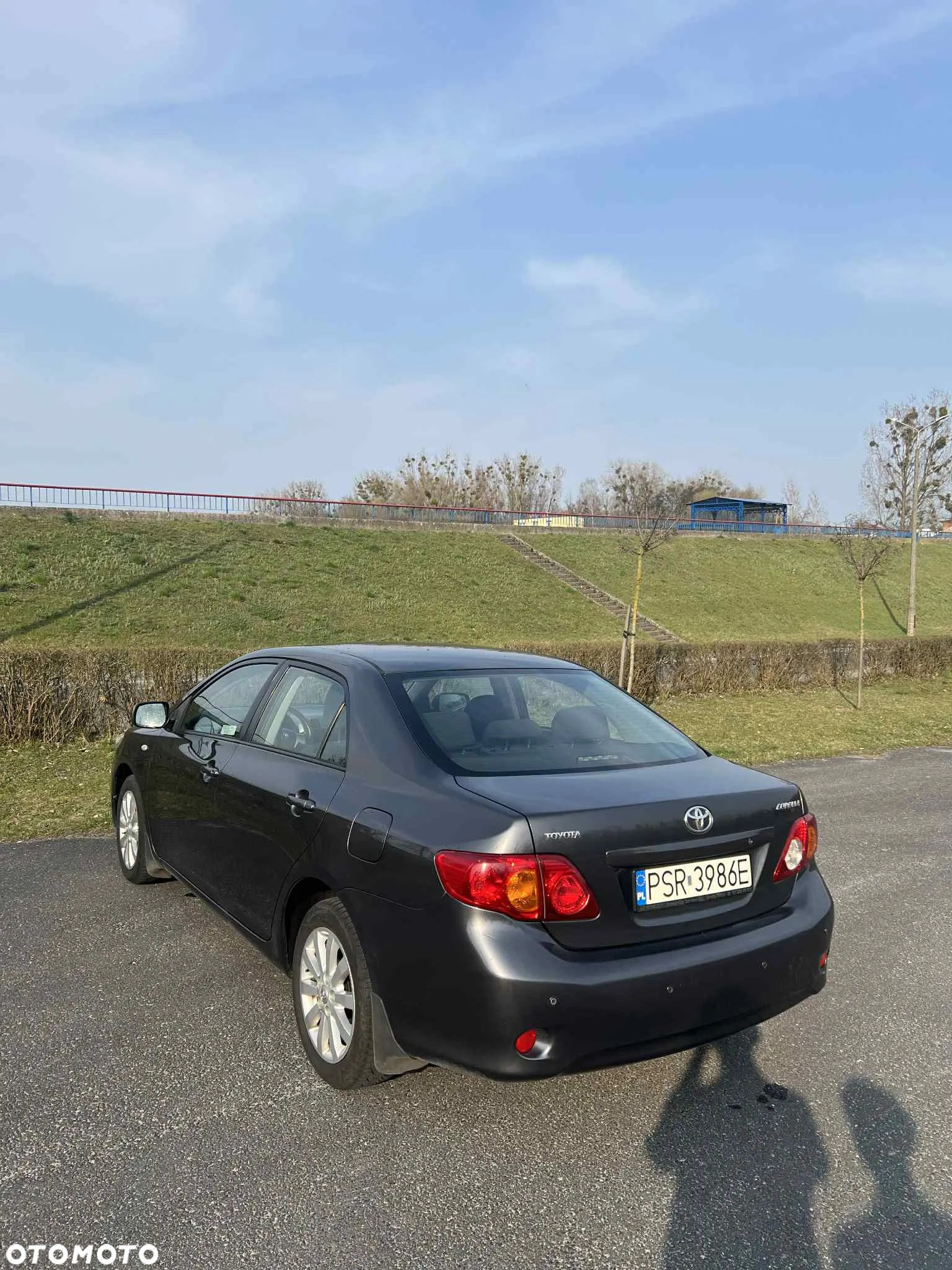 Toyota Corolla 1.6 VVT-i Sol - 11